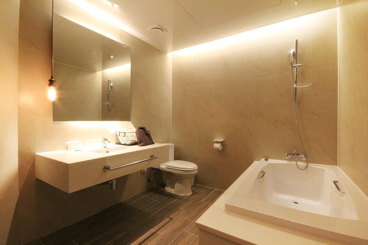 Hotel Londoner Hwamyeong Busan Exterior photo