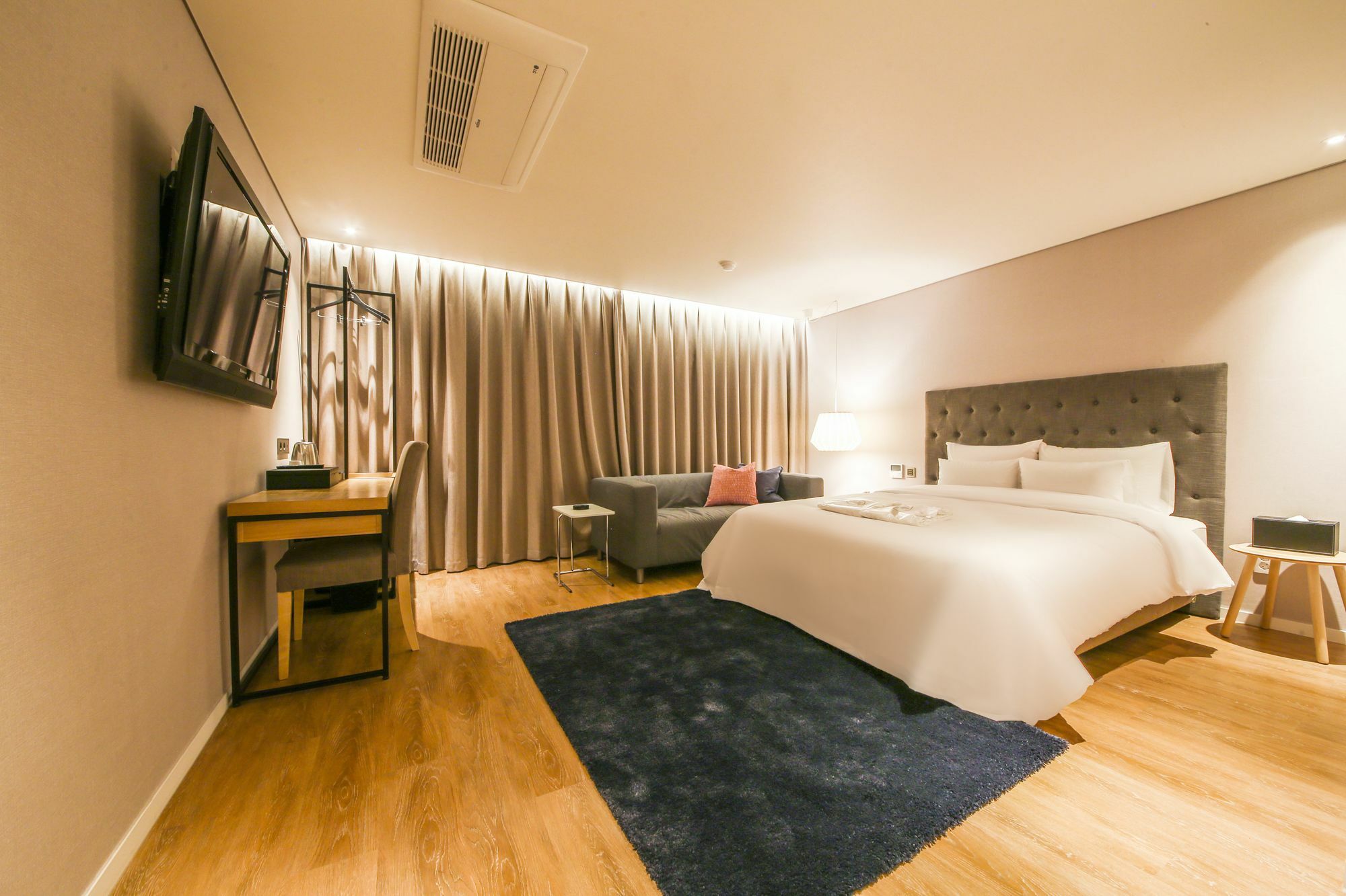Hotel Londoner Hwamyeong Busan Exterior photo