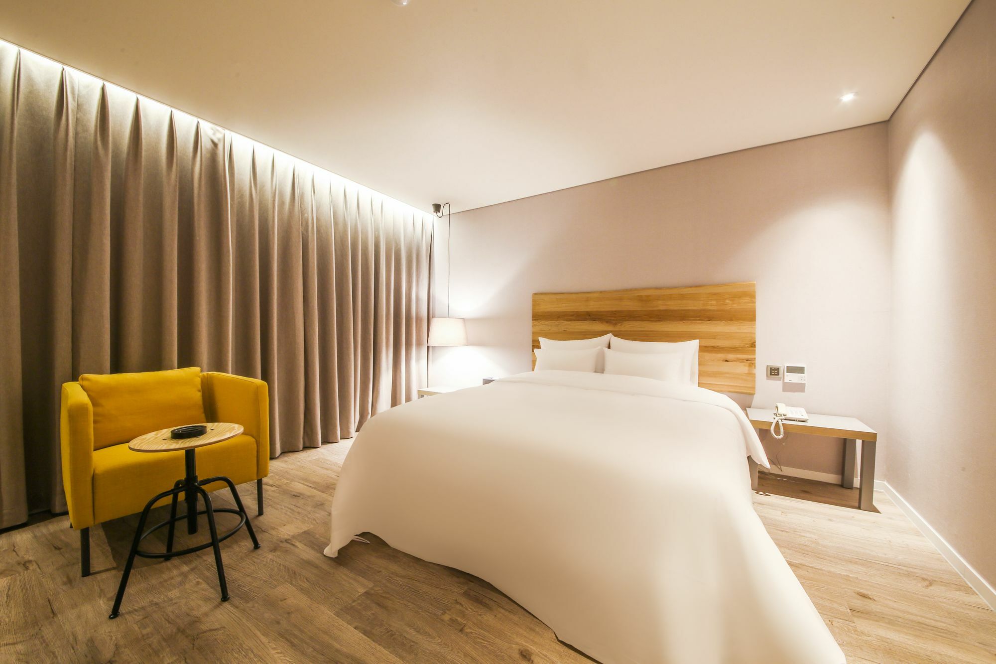 Hotel Londoner Hwamyeong Busan Exterior photo