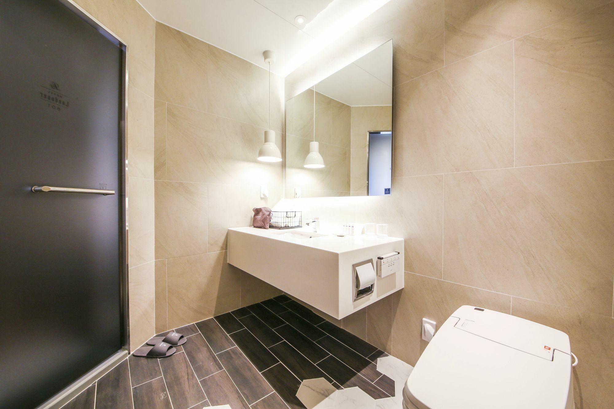 Hotel Londoner Hwamyeong Busan Exterior photo