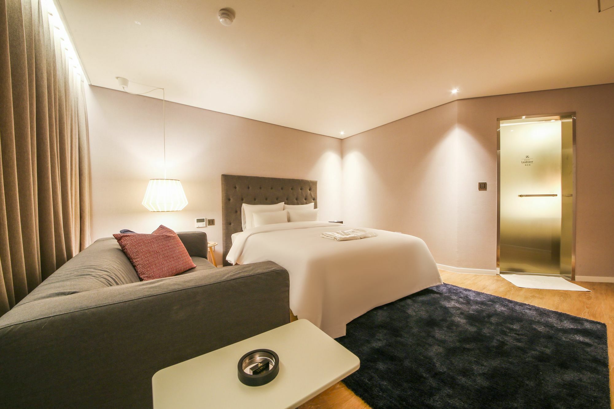 Hotel Londoner Hwamyeong Busan Exterior photo