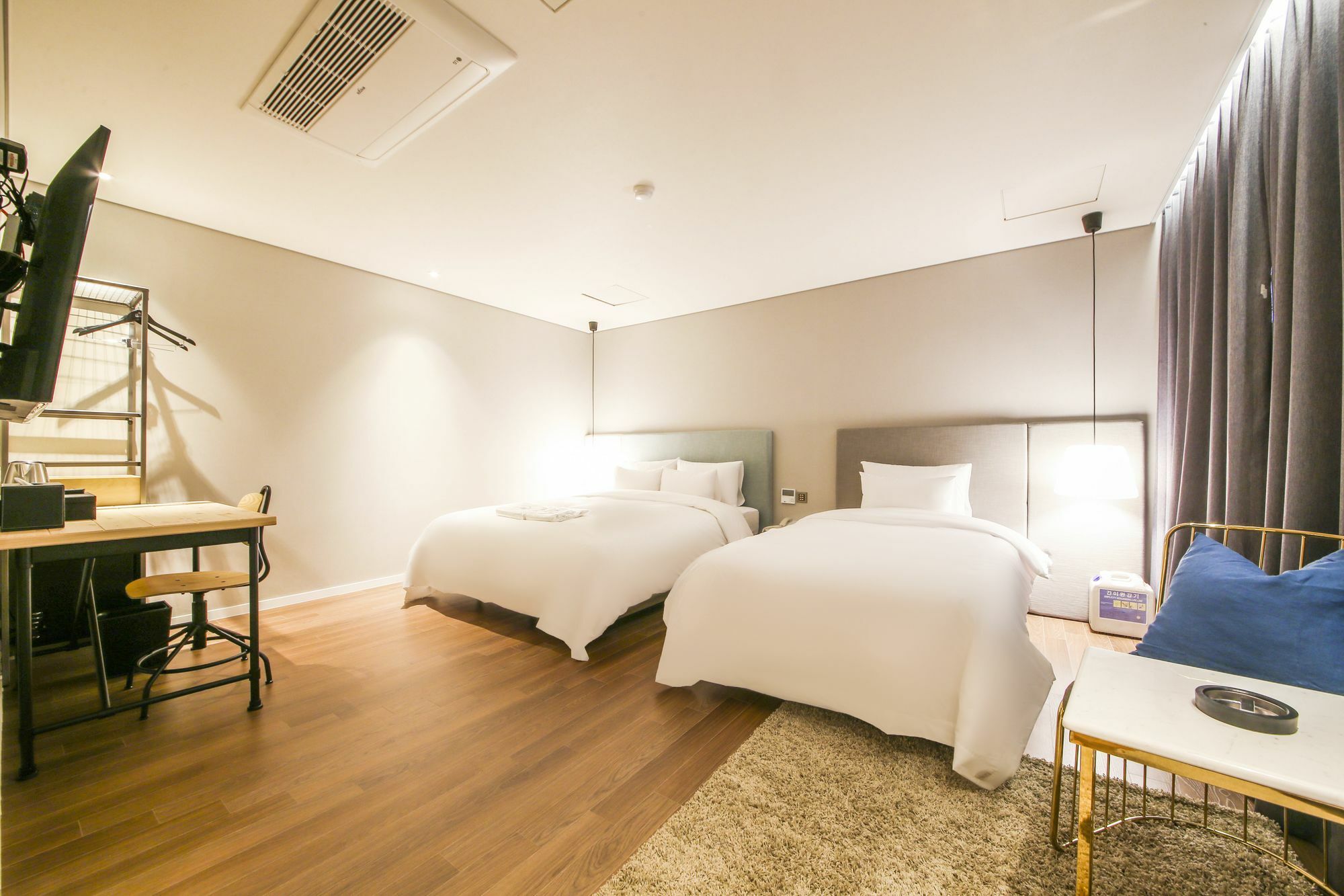 Hotel Londoner Hwamyeong Busan Exterior photo